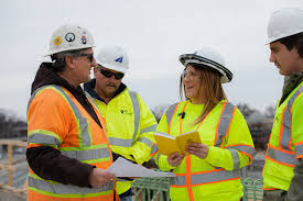 How an Online Construction Management Degree Supports Career Growth