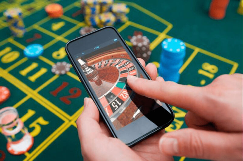 Why Most Live Casino Players Are Now Playing on Mobile