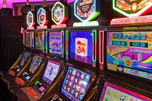 Understanding Slot Game Mechanics: RTP, Volatility, Hit Frequency and Bonus Features
