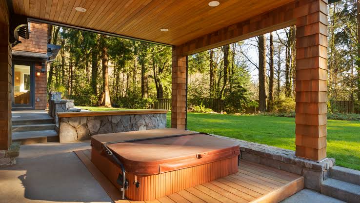 Is a Wooden Hot Tub a Good Backyard Investment? What to Know Before You Buy